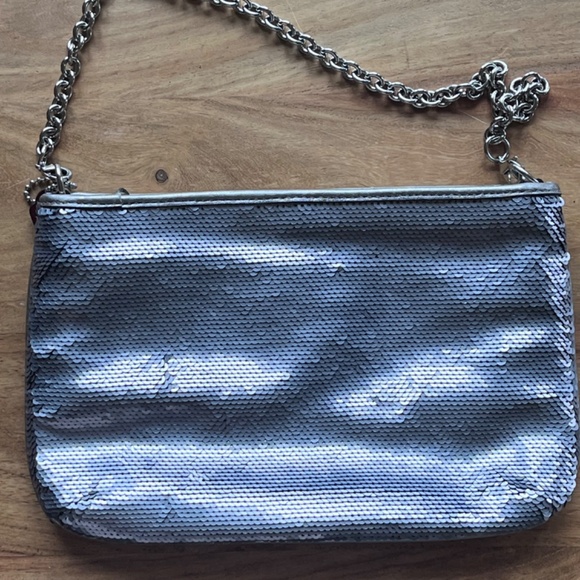 Vintage Coach bag, silver sequins, burgundy interior and patent leather hang tag - Picture 6 of 14